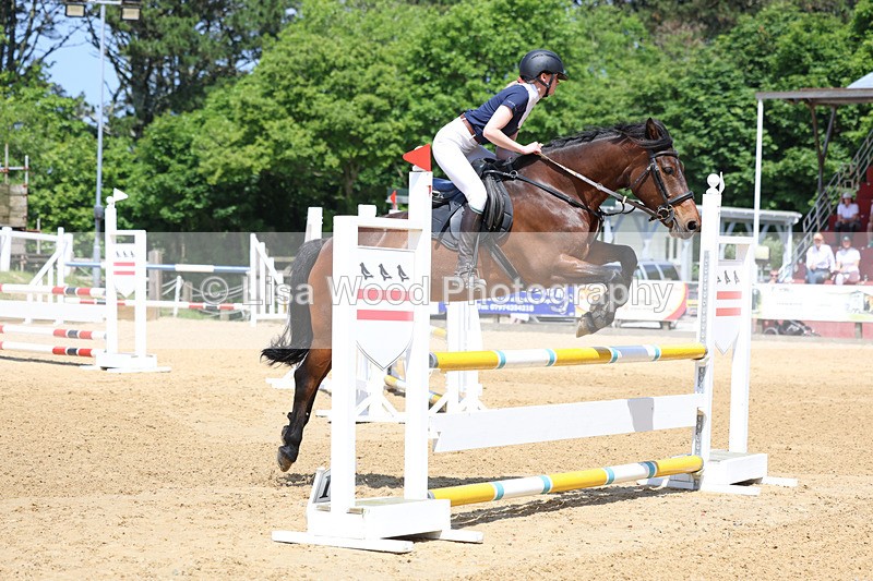 3E7A9961 - Class 9: Senior BN/90cm open