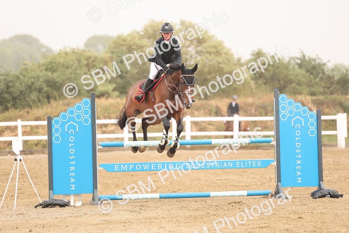 SBM_024189 - Class 6 - Senior Newcomers 1.10m