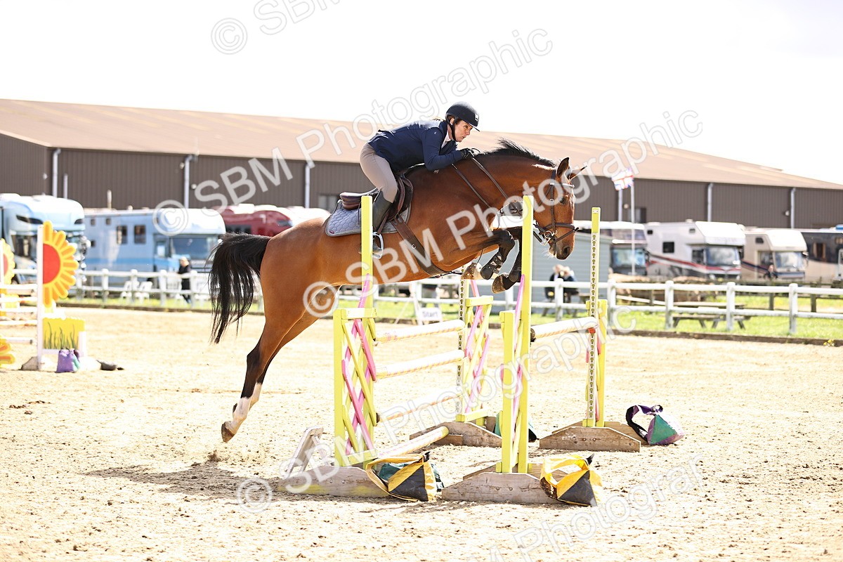 SBM_004080 - Class 17 - Senior Newcomers - 1.10m