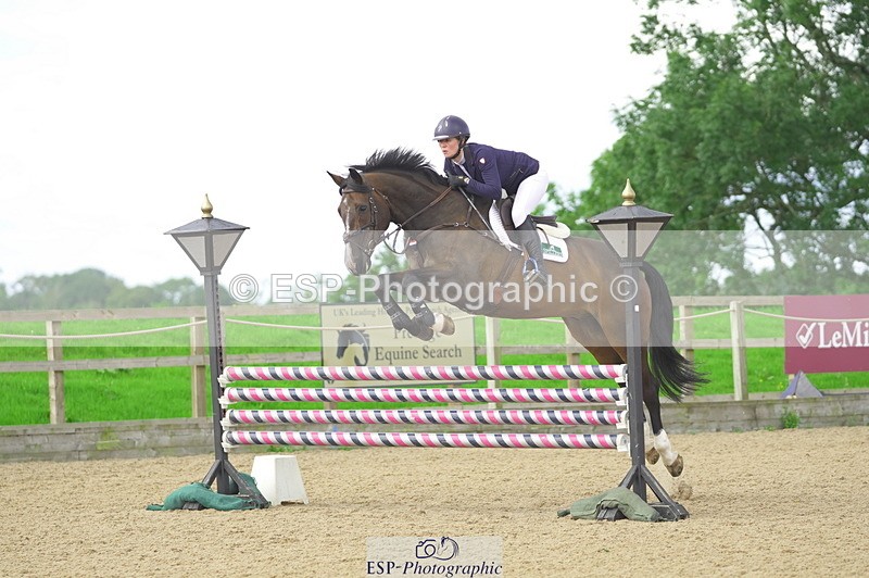 230806A-093908-00810 - Cls 12 Snr 1.05m