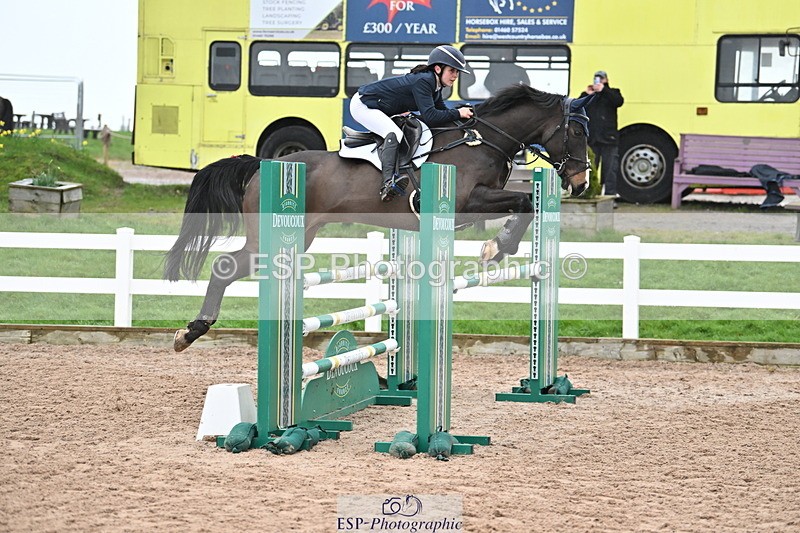 240225A-121733-05159 - Cls 21 Newcomers and 1.10m Open