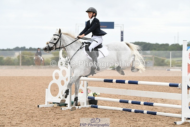 250807-111538-00546 - 90cm Round 1