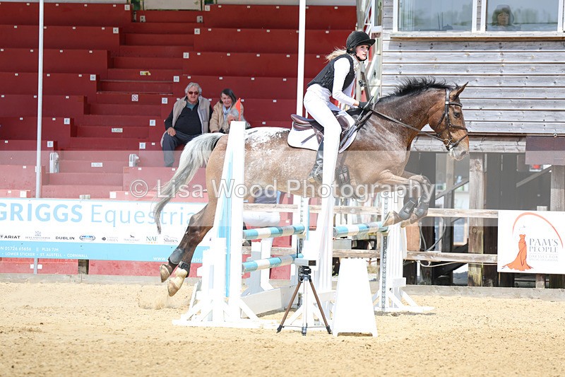 3E7A0372 - Class 10: Senior 95cm open