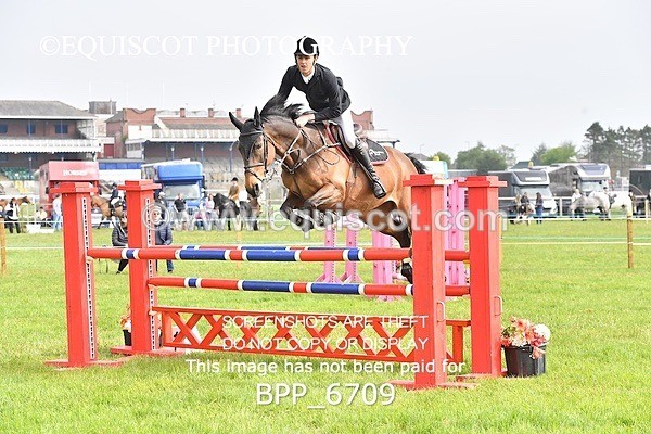 BPP_6709 - CLASS 2 RHS Classic Champ Qual (1.20m)