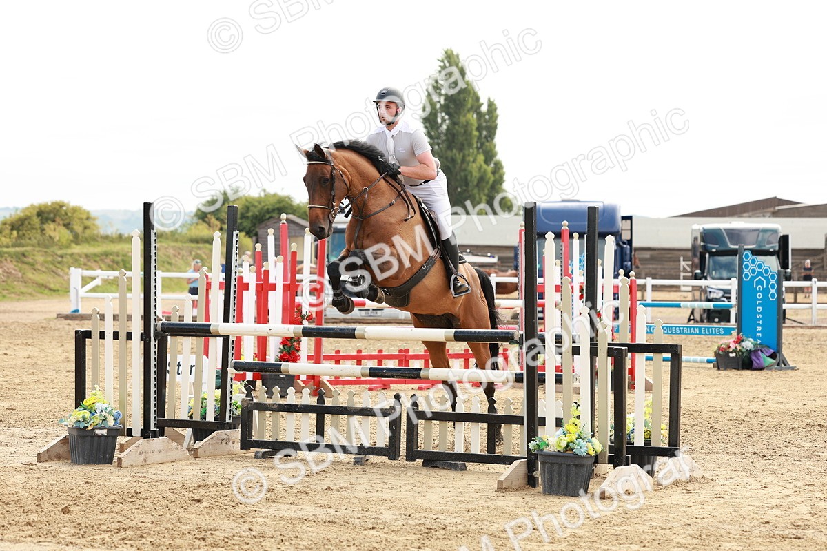 SBM_016887 - Class 20 - Senior Newcomers - 1.10m