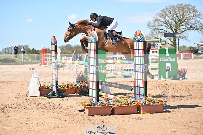 240420A-140451-11599 - Cls 7, 2 Star Medium Tour 1.35m