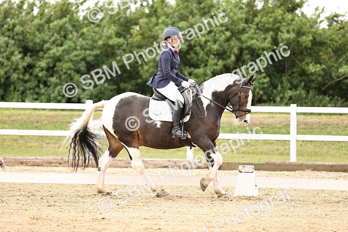 SBM_002124 - Class 2 - Novice 4 - 10.36-11.39