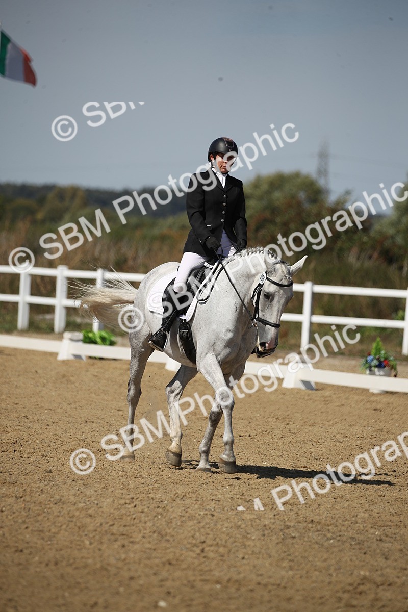 SBM_005145 - Class 11 - Novice 5 - 11.41-12.58