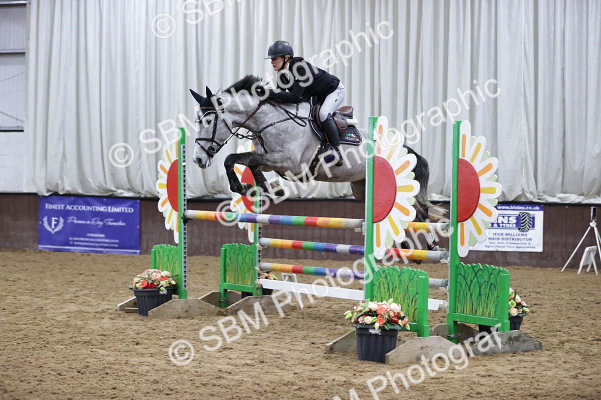 SBM_001398 - Class 4 - Senior Newcomers/ 1.10m Open