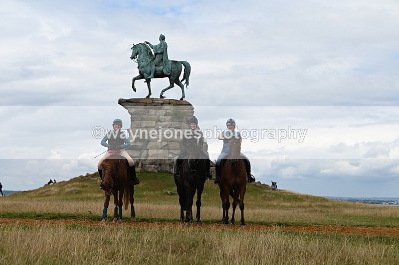 DSC_7570 - Time at Statue 13:16 to 13:52