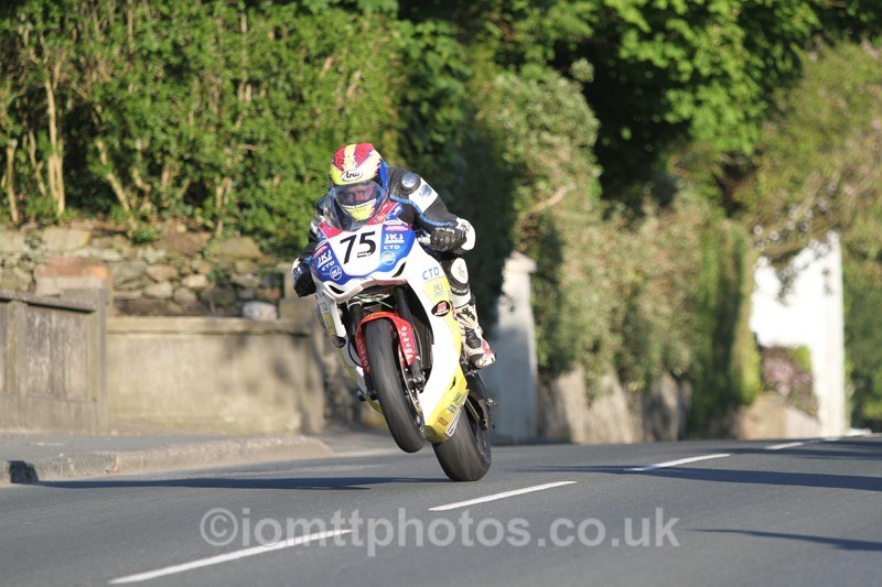 IMG_5350 - Thursday Practice  TT 2013