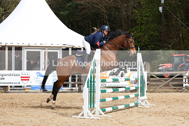 3E7A1409 - Class 6: Senior 1.05m