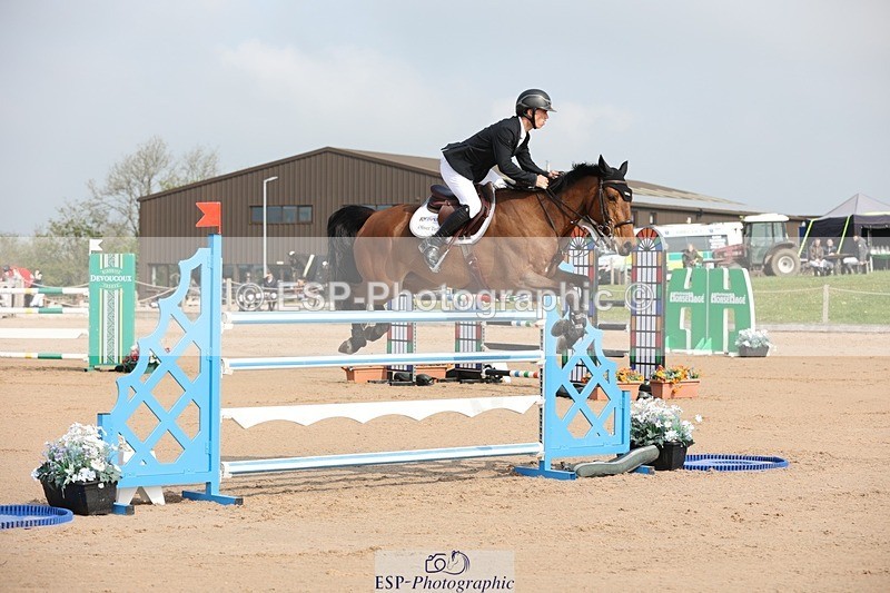 250424-101803-02945 - Cls 33 Young Horse 7yr old