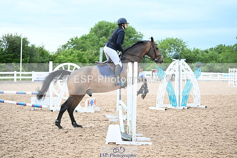 240611A-170859-00440 - 70cm