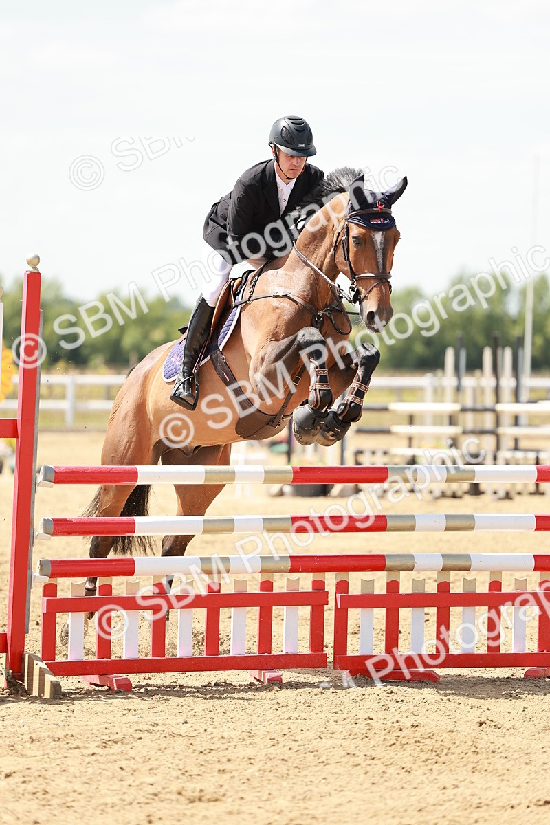 SBM_007598 - Class 3 - Senior Newcomers - 1.10m Open