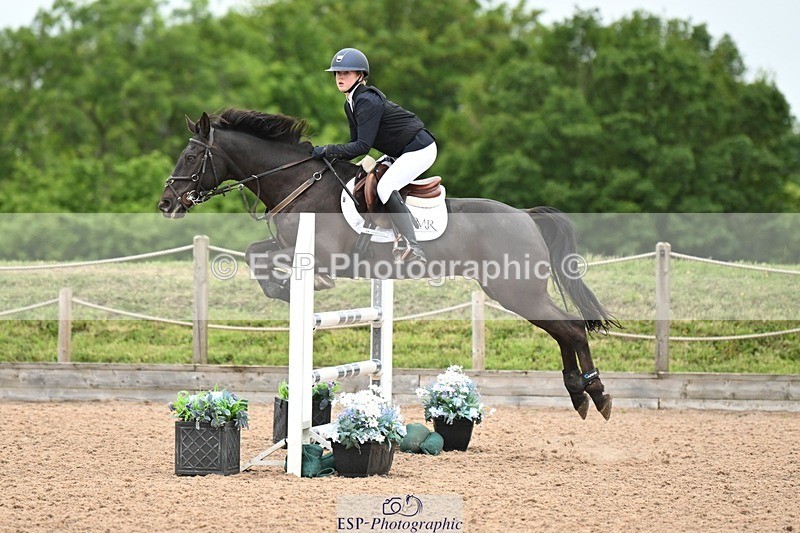 250607-122744-01069 - Cls 10 Pony Newcomers and 1m