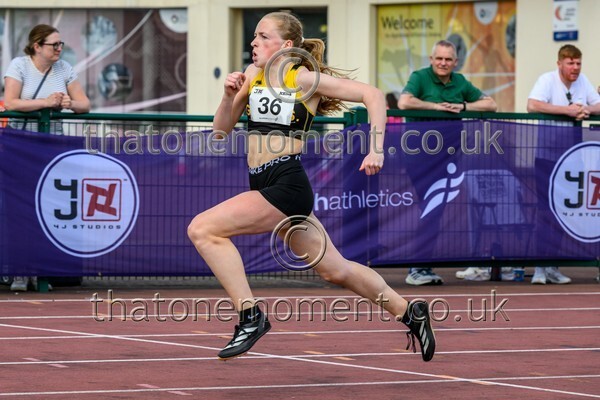 West25Sat-910264 - Track Female Set Two