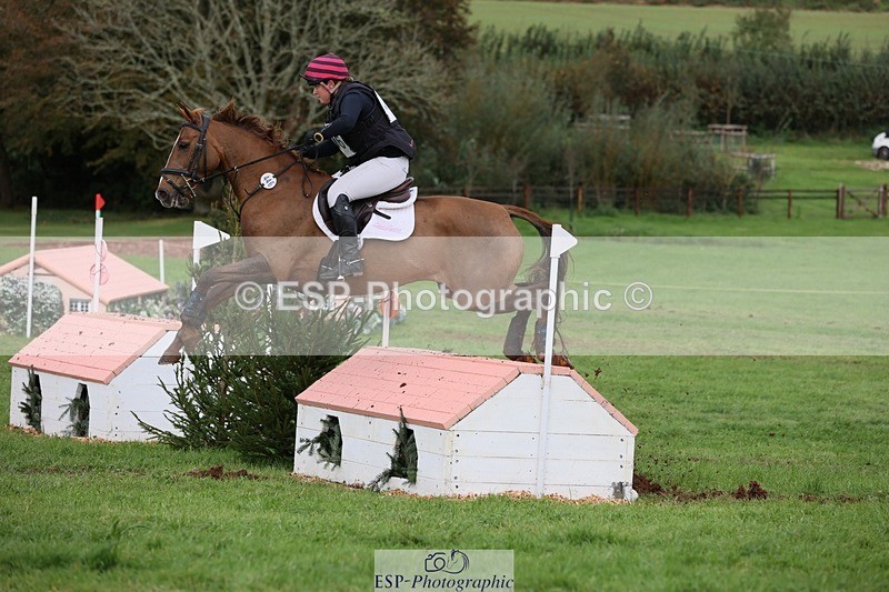 231021-140045-17219 - 446-WANDALUST-Lizzie.Luxton-SC+XC