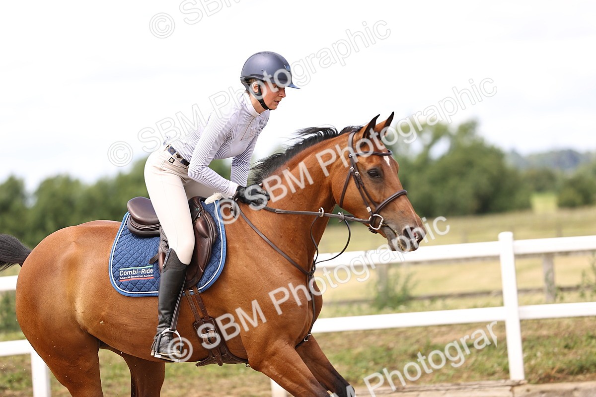 SBM_003497 - Class 22 - Senior Foxhunter 1.20m