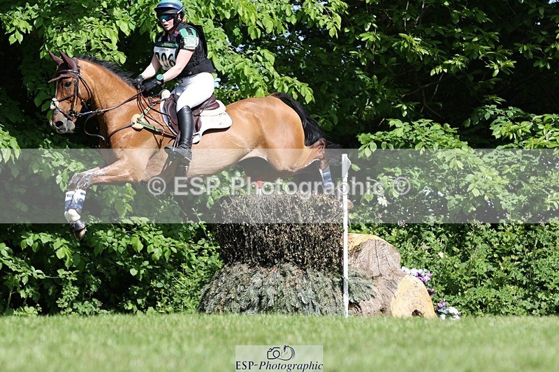 230527-095421-08274 - 206-MEXICAN_WAVE-Daisy_Bathe-XC