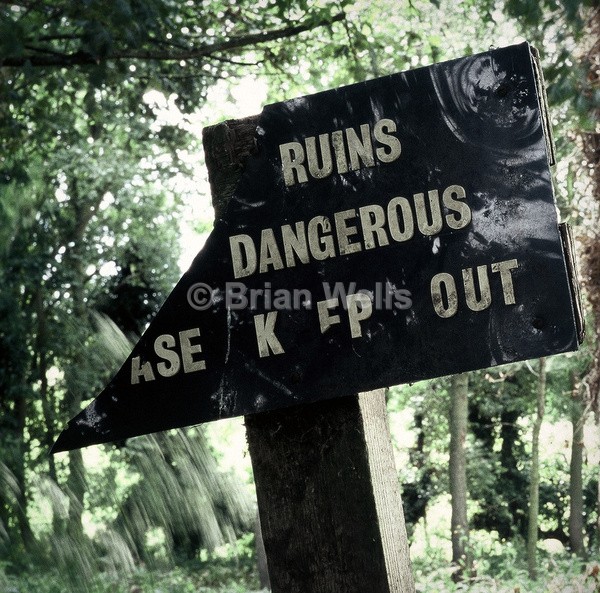 'Ruins Sign' - Miscellaneous Gallery
