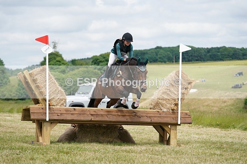 240630X-151530-9704 - 452-Jessica_Meyer-LACKAGHMORE_VANDANGO