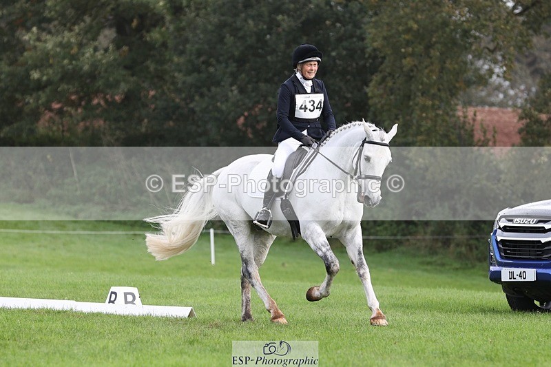 231019-123000-03663 - 434-SPINK.BUSTER-Sue.Parkes-DR