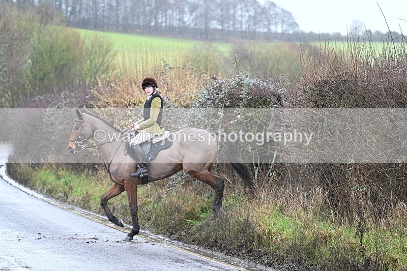 WJ7_7046 - Crossing A Camera