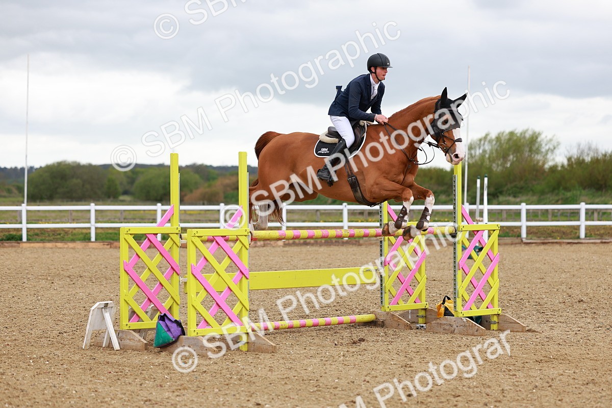 SBM_002644 - Class 11 - Senior Foxhunter - 1.20m