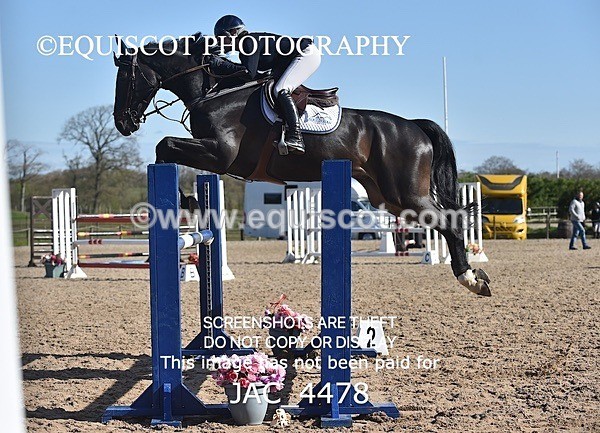 JAC_4478 - CLASS 11 SAT Andrew Hamilton Coach, RHS Foxhunter Championship Qualifier