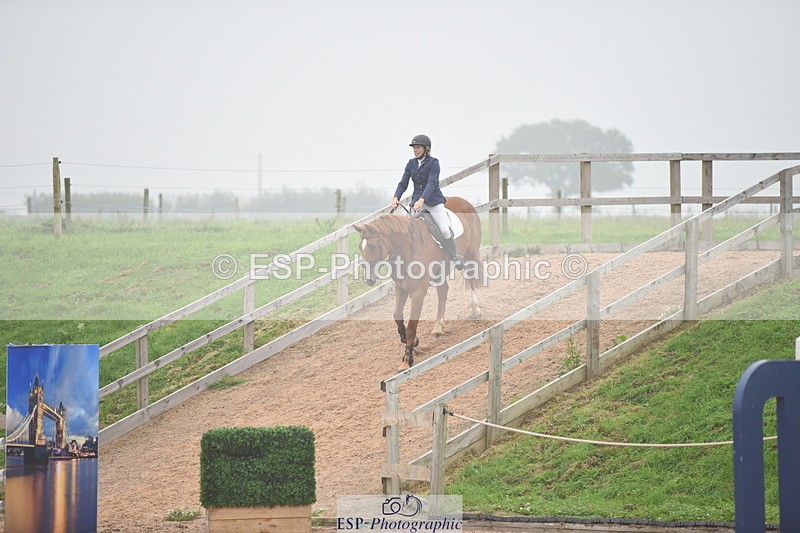 230916A-170402-05742 - Cls 19 Snr 1.10m Derby