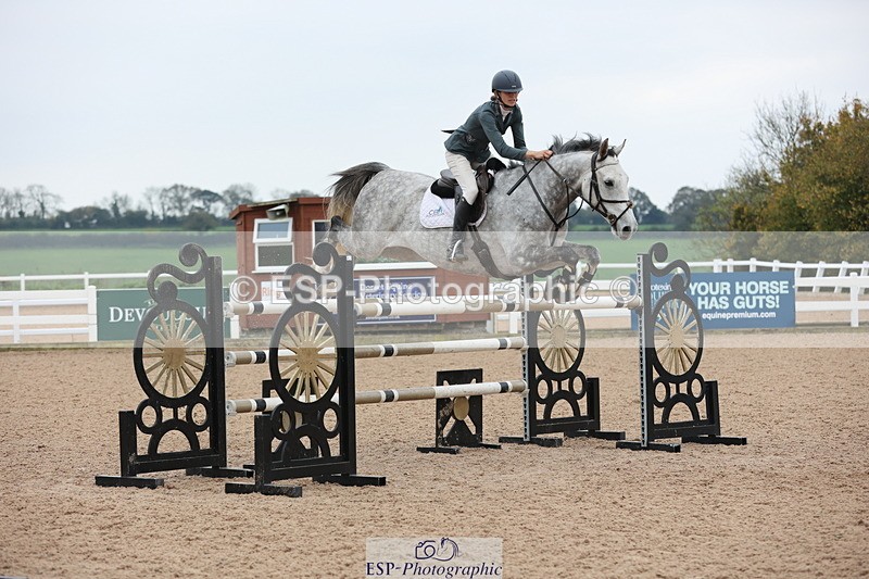 241101A-132508-02084 - FRI Cls 6 Foxhunter and 1.20m Open