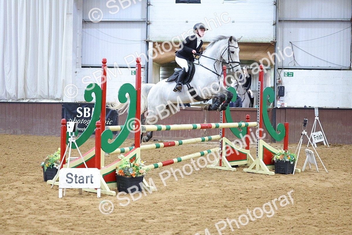 SBM_010091 - Class 21 - Nupafeed Supplements Senior Discovery/ 1m Open - First Round (1.00m)