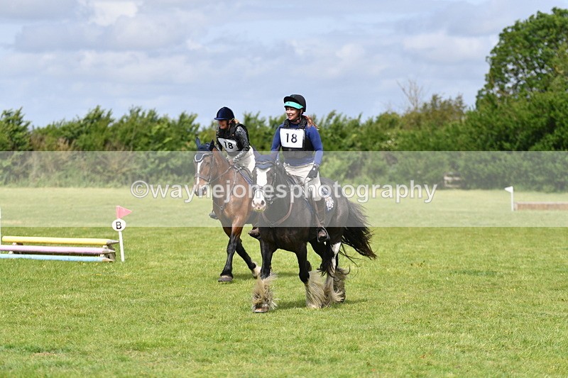 WJ5_2843 - Class 3 60cm Pairs