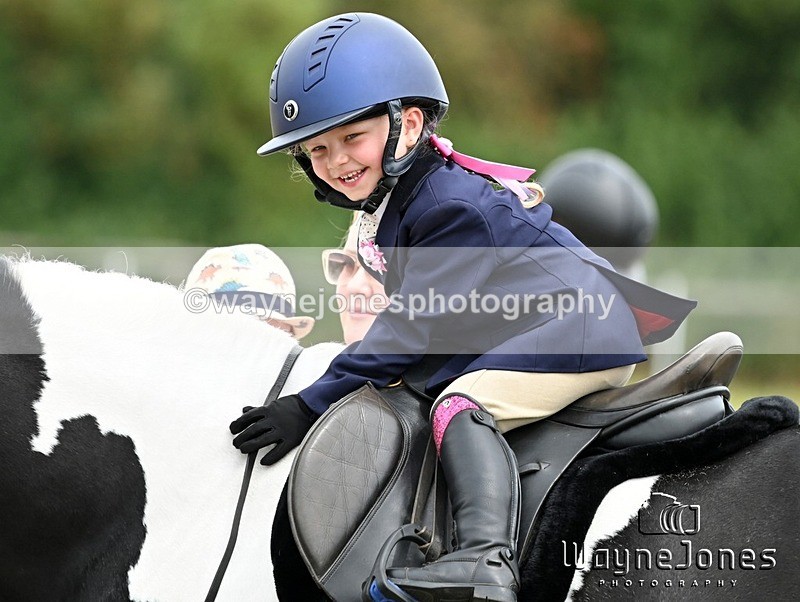 WJ6_8736 - Nancy & Churchill's first Show 22-06-25