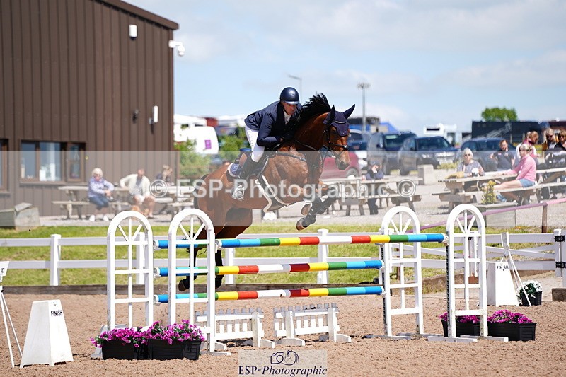 240525A-130858-06127 - Cls 17 National 1.30m