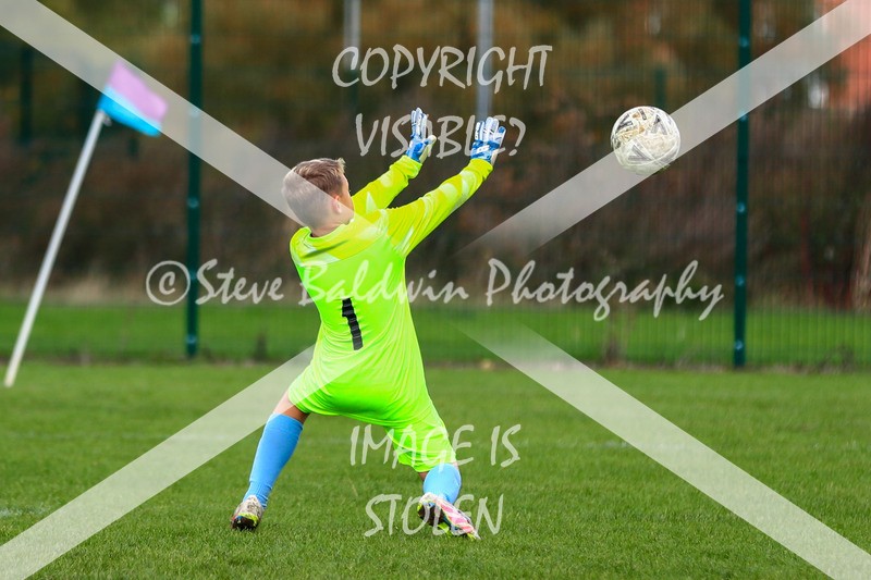 1DX20220 - 2025-10-05 FC Abbey Meads U11 Blue V St Andrews FC U11 Cardinals