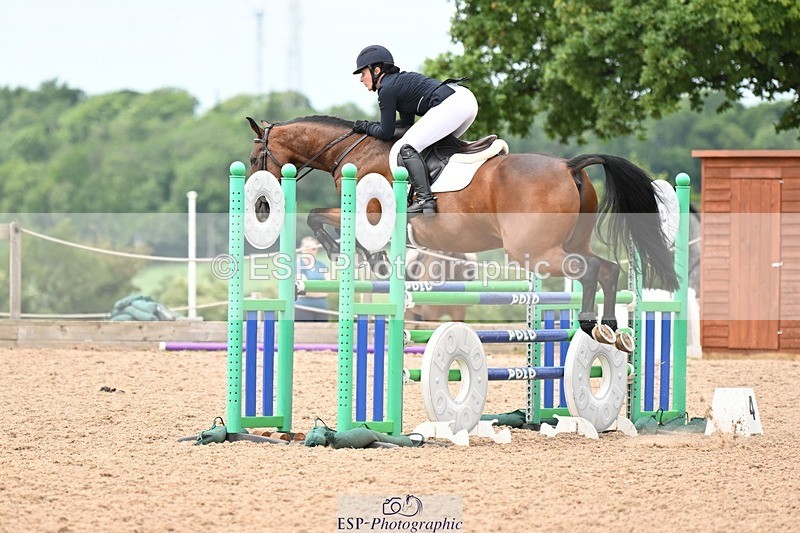 250611-131617-00646 - Cls 4 Snr Newcomers & 1.10m Open