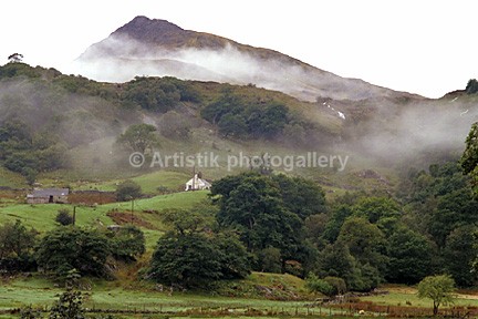 Moel Siabod in rising mist - Sceniks.com - Snowdonia landscape photographs by Dave O'Shea