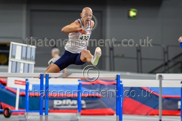 CEInv26-925880 - Track Male Set One