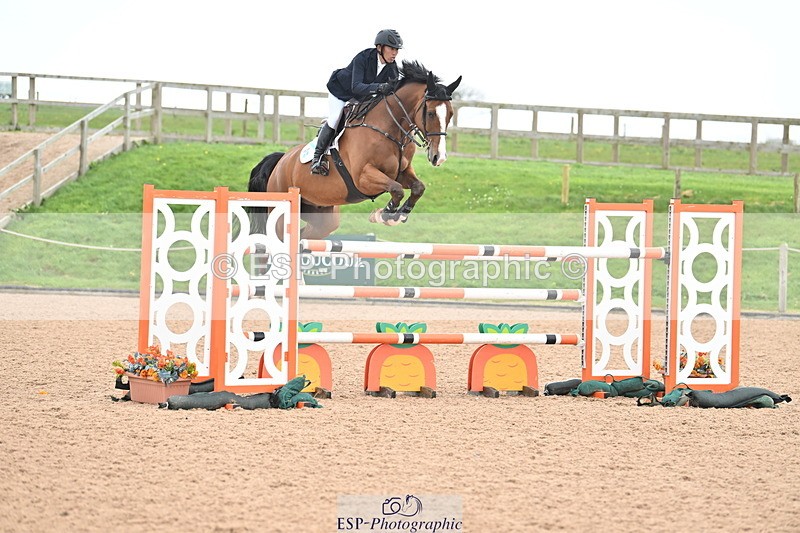 240405A-151711-02254 - Cls 6 National 1.40m Open