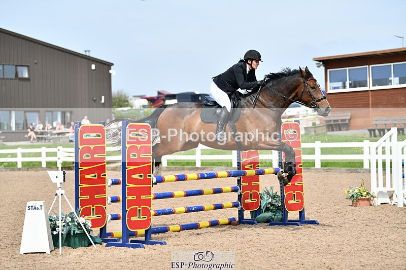 240511A-152256-14116 - Cls 25 British Novice and 90cm Open