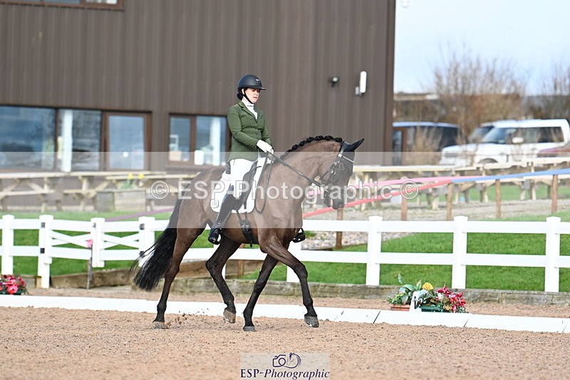 240218A-144216-08903 - 145-Lucy.Amy-Millenium.Falcon