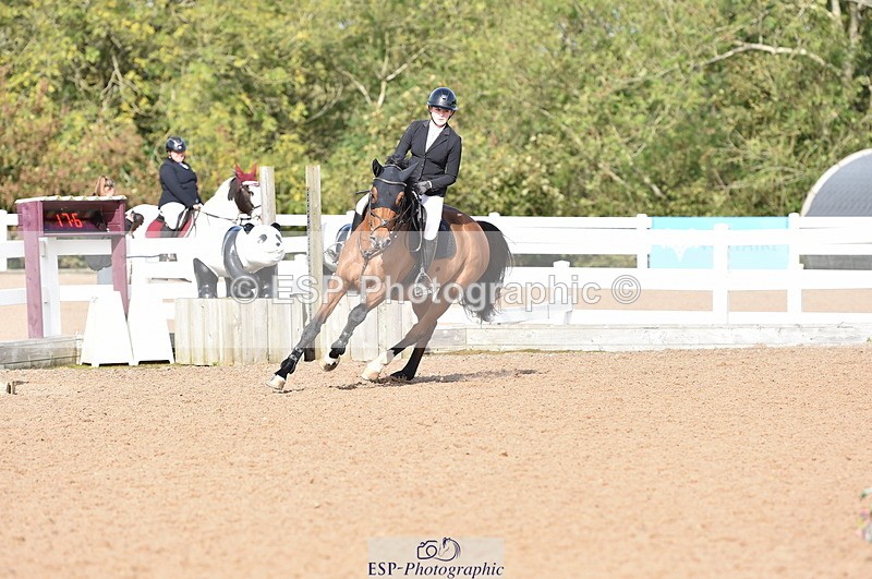 231015A-125410-08158 - Cls 25 95cm Amateur Q 2nd R