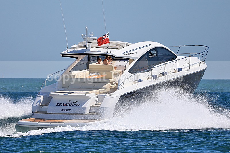 180805 SEA VIXEN - FAIRLINE TARGA 48 1Y3A7953 - Motorboats - Hardtop