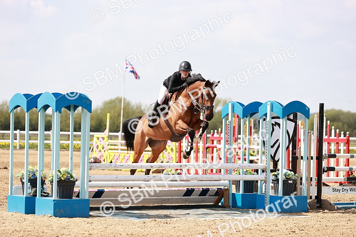  - Class 24 - Senior Newcomers - 1.10m