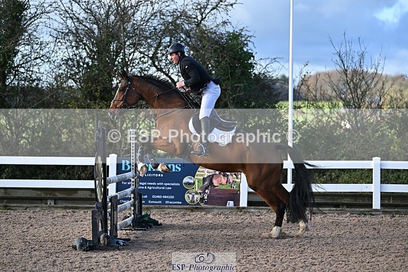 241120X-110901-00242 - Cls 02A&B Snr Disc & 100 Open