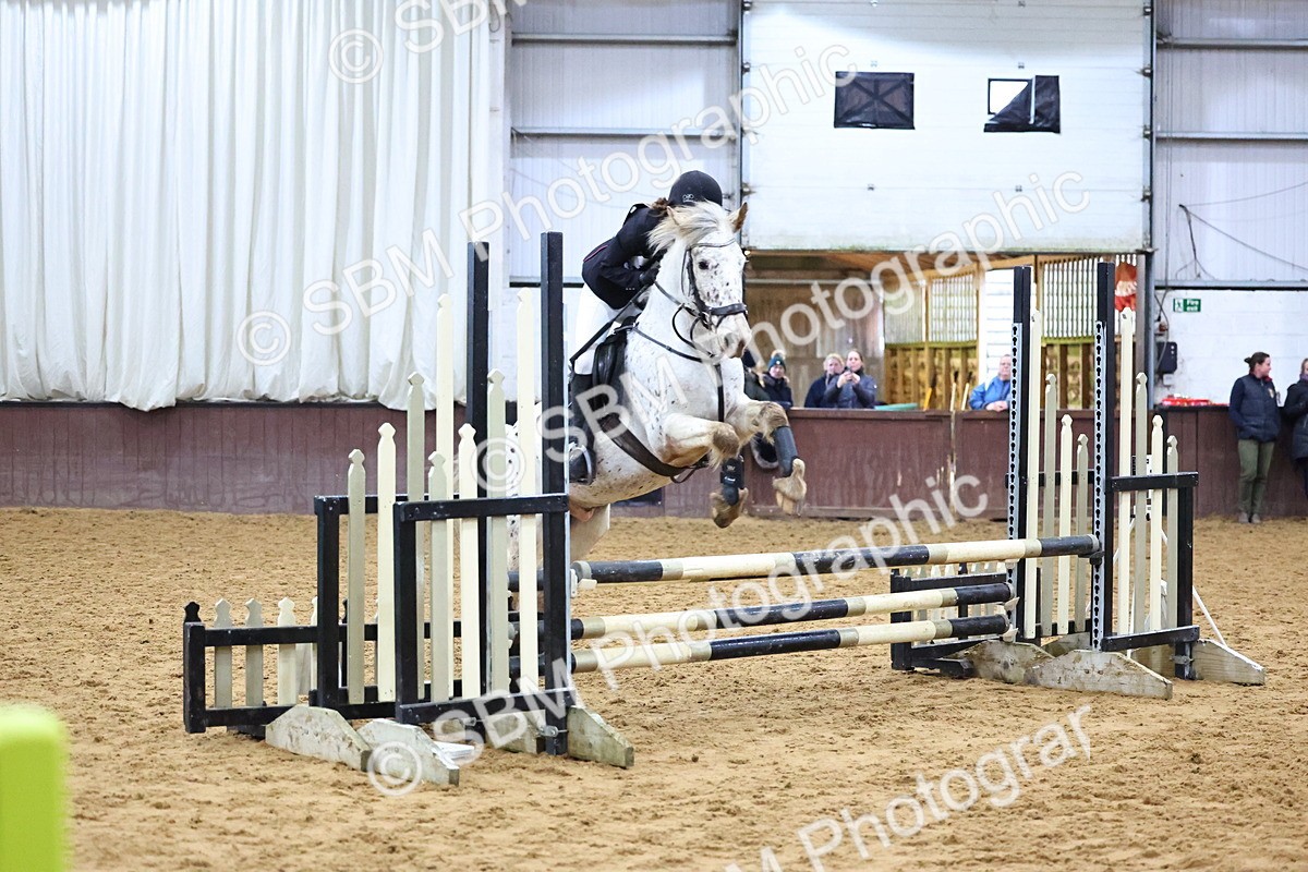 SBM_001657 - Class 4 - Festive Fences - 70cm