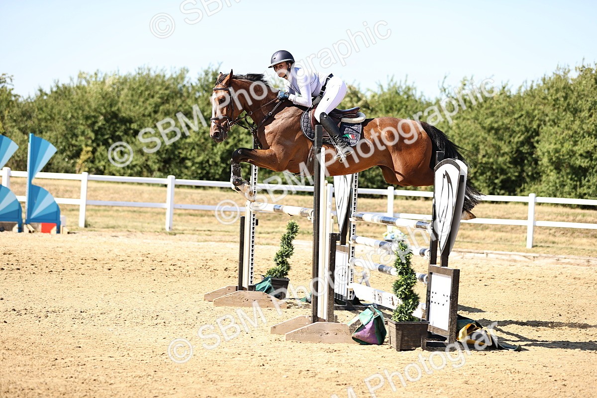 SBM_015632 - Class 16 - Senior foxhunter - 1.20m Open