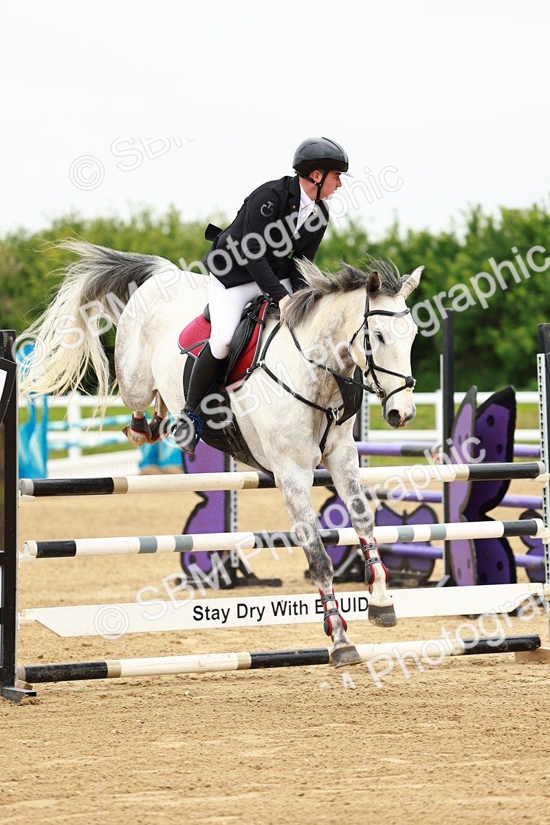 SBM_000964 - Class 4 - Senior Newcomers - 1.10m